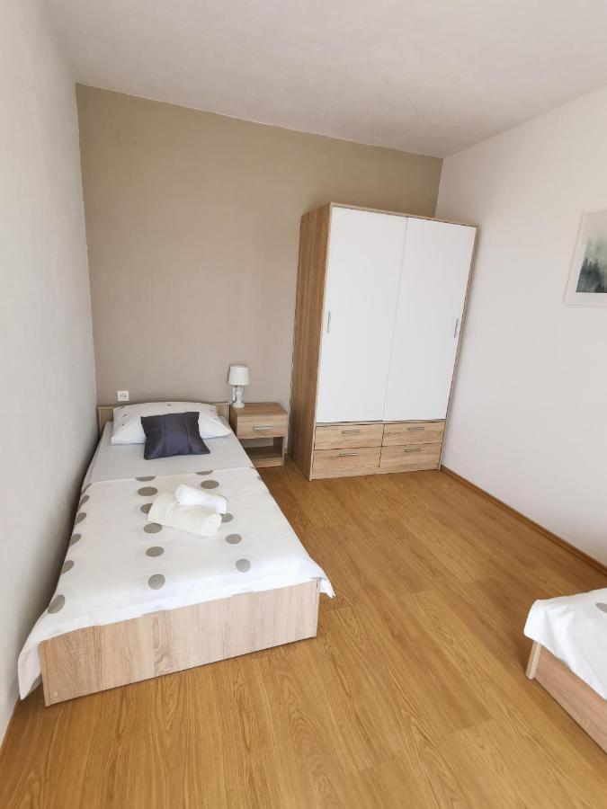 A4 Apartmani Kevic Kastela Ngoại thất bức ảnh