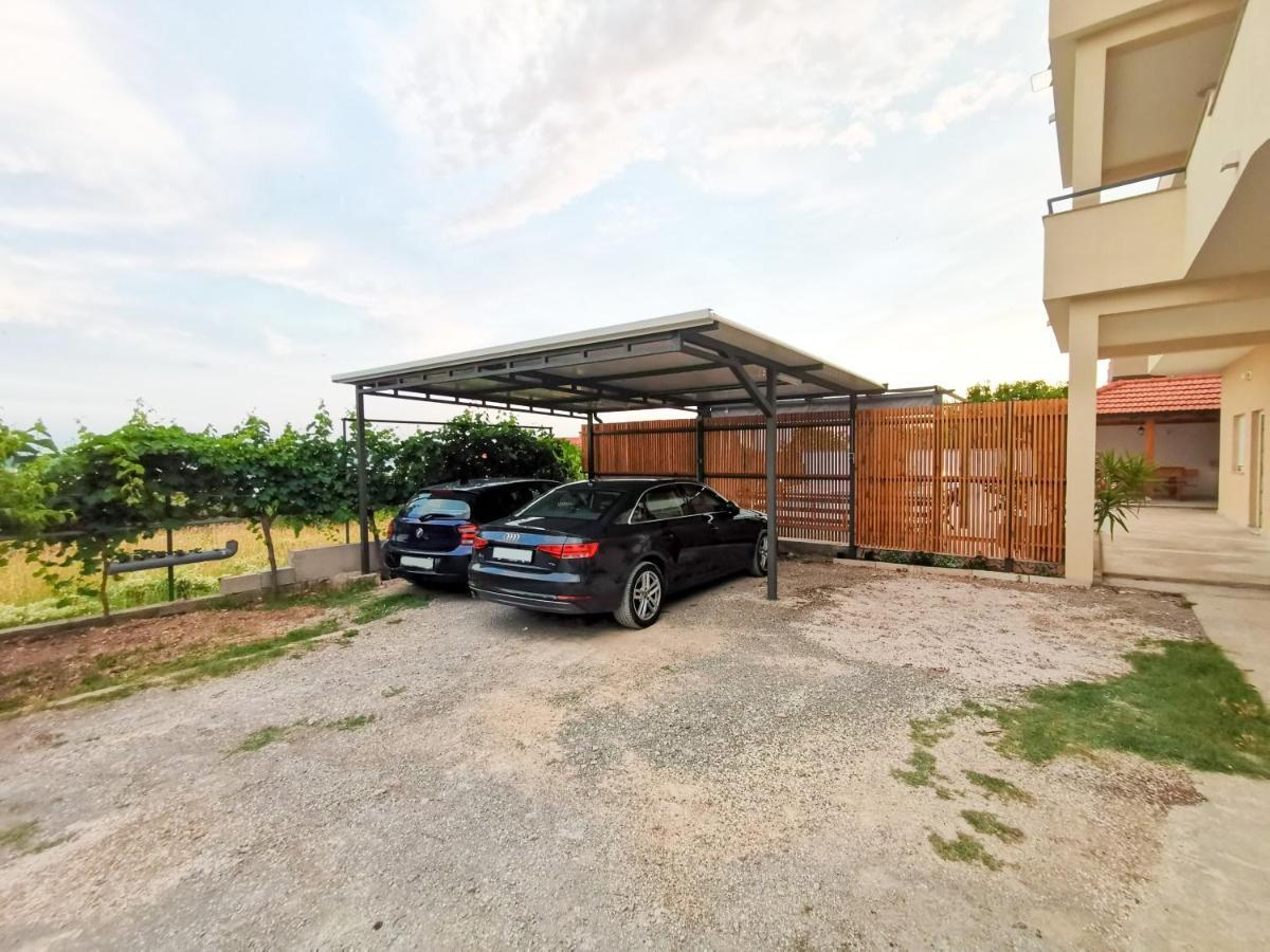 A4 Apartmani Kevic Kastela Ngoại thất bức ảnh
