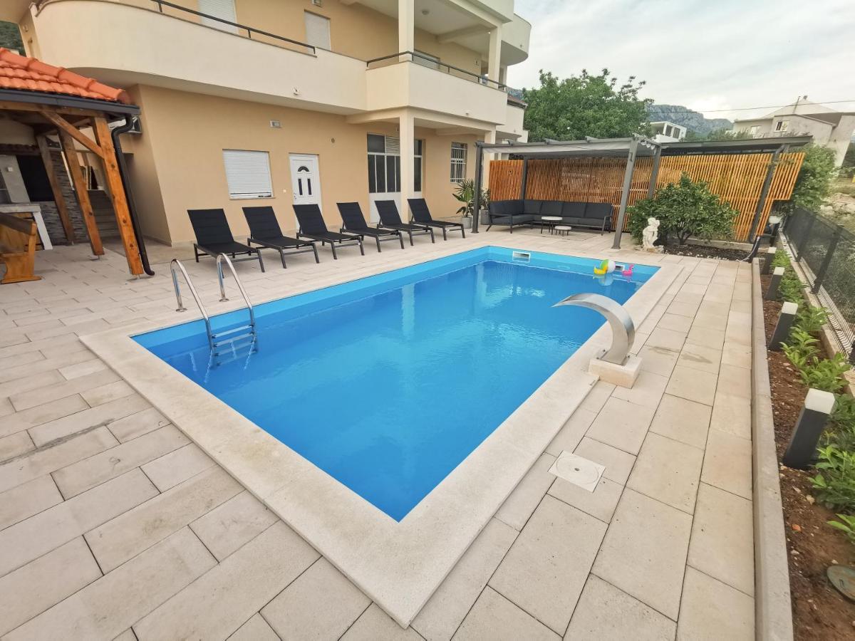 A4 Apartmani Kevic Kastela Ngoại thất bức ảnh